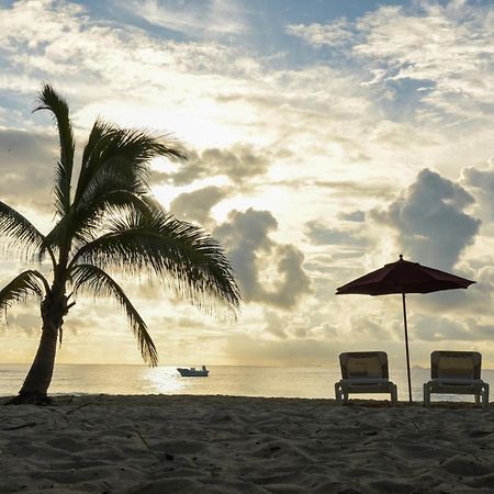 Kinta Kan Cabanas Hotel Playa Del Carmen Bagian luar foto