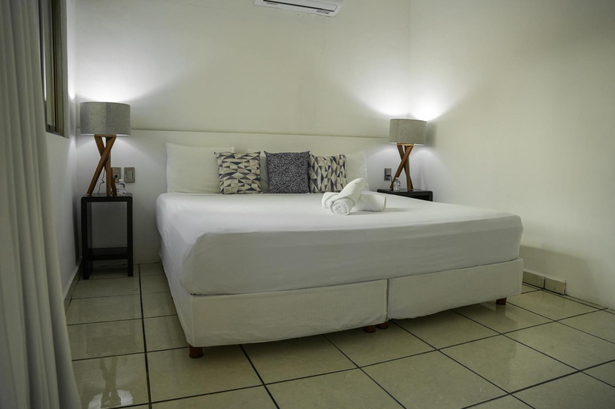 Kinta Kan Cabanas Hotel Playa Del Carmen Bagian luar foto